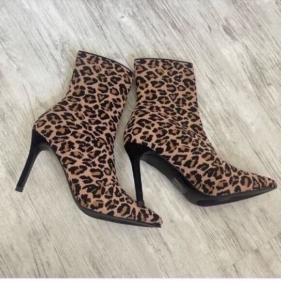 Steve Madden Leopard Print Stiletto Ankle Boots Size 6 - Picture 3 of 12